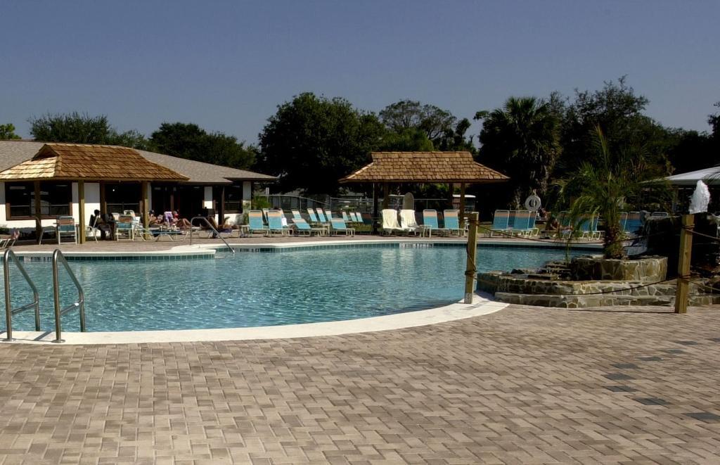 Cypress Cove Nudist Resort Poinciana Bagian luar foto