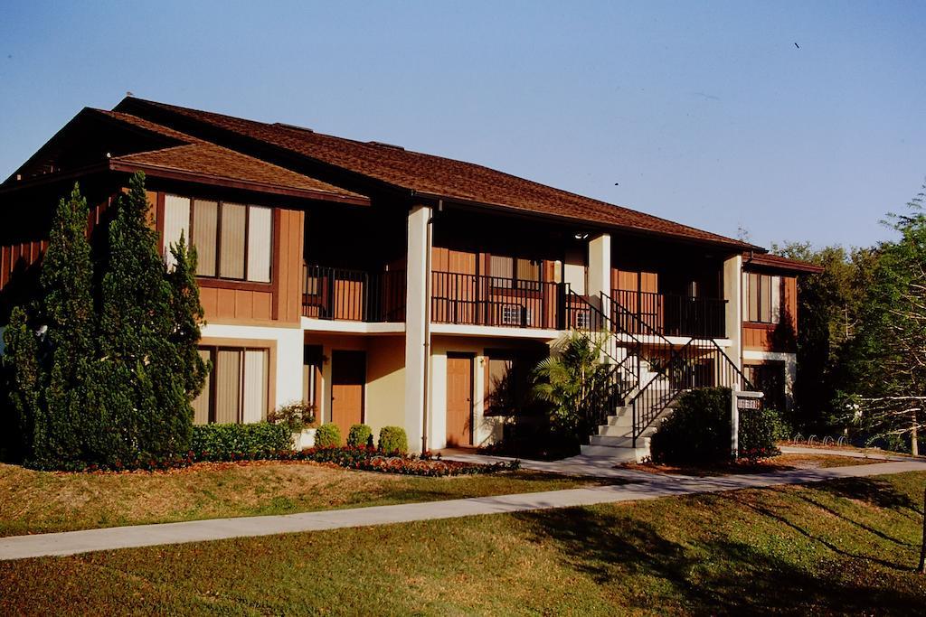 Cypress Cove Nudist Resort Poinciana Ruang foto