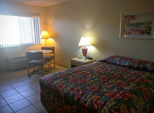 Cypress Cove Nudist Resort Poinciana Bagian luar foto
